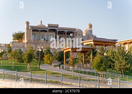 La tomba del primo presidente Islam Karimov in Uzbekistan, Samarcanda Foto Stock