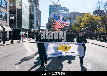 Boston, Massachusetts. 11 Novembre 2018. Soldati del 54esimo reggimento volontario del Massachusetts della Guardia Nazionale di massa. Foto Stock