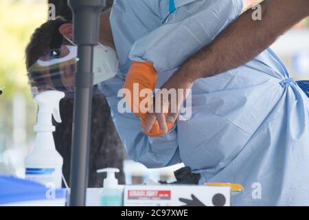 Roma, Italia. 29 luglio 2020. Il personale medico dell'ospedale Spallanzani esegue il test sierologico (Foto di Matteo Nardone/Pacific Press) Credit: Pacific Press Media Production Corp./Alamy Live News Foto Stock