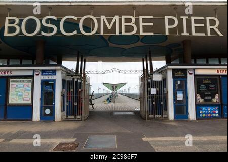 L'ingresso del molo di Boscombe a Dorset, vicino a Bournemouth. UK (120) Foto Stock