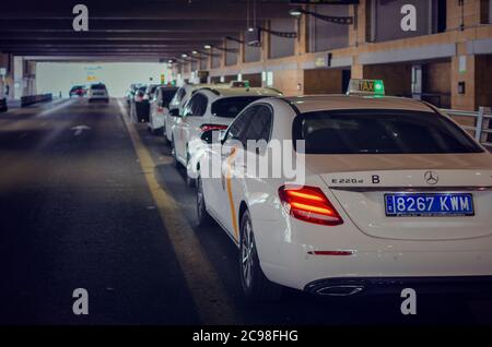 Stazione dei taxi all'aeroporto di Siviglia Foto Stock