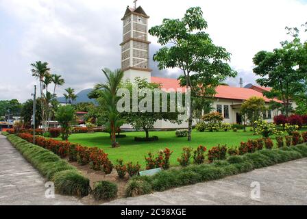 Chiesa Parroquia San Juan Bosco a la Fortuna de San Carlos, Costa Rica Foto Stock
