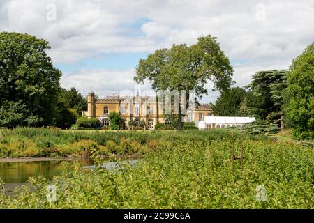 Great Missenden, Buckinghamshire, Regno Unito. 28 luglio 2020. L'abbazia di Missenden a Great Missenden rimane temporaneamente chiusa ai visitatori dopo il Pandemico di Coronavirus. Credito: Maureen McLean/Alamy Foto Stock