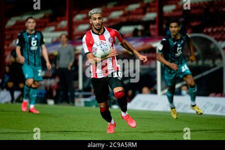 Londra, Regno Unito. 29 luglio 2020. Saïd Benrahma di Brentford durante lo Sky Bet Championship Play Off Semifinale 2° tappa tra Brentford e Swansea City a porte chiuse a causa delle attuali linee guida del governo COVID-19 sullo sport a Griffin Park, Londra, Inghilterra, il 29 luglio 2020. Foto di Andrew Aleksiejczuk. Credit: Prime Media Images/Alamy Live News Foto Stock