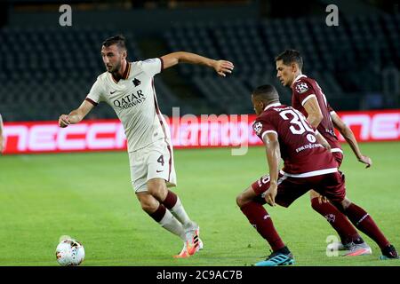 Torino, Italia. 29 luglio 2020. 4 Bryan Cristante (COME Roma) durante Torino vs Roma, serie italiana una partita di calcio a Torino, Italia, Luglio 29 2020 Credit: Independent Photo Agency/Alamy Live News Foto Stock