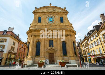 Svizzera, Cantone di Vaud, Yverdon-les-Bains, Place Pestalozzi, Temple d'Yverdon-les-Bains Foto Stock