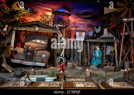 Shooting Gallery basato su American Hillbilly Ramshackle casa Foto Stock