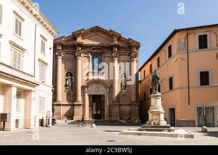 Pro-cattedrale di Sant'Agostino - Santuario Madonna del Pianto, Piazza Garibaldi, Foligno, Umbria, Italia Foto Stock