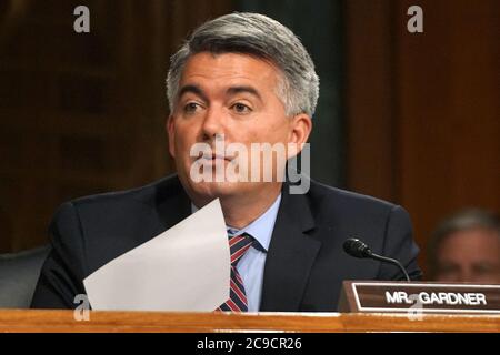 Washington, Stati Uniti. 30 luglio 2020. Il Sen. Cory Gardner, R-Colon., partecipa all'audizione della commissione per le relazioni esterne del Senato con il Segretario di Stato Michael Pompeo mentre testimonia il bilancio 2021 del Dipartimento di Stato, a Capitol Hill a Washington, DC il 30 luglio 2020. Foto di Greg Nash/UPI Credit: UPI/Alamy Live News Foto Stock