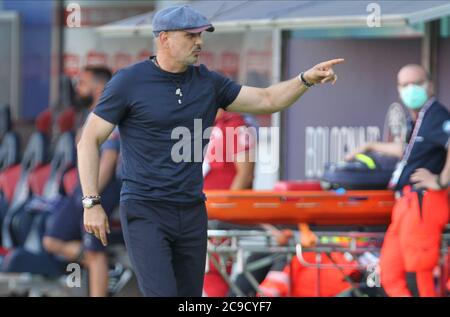 Bologna, Italia. 1 gennaio 2020. Bologna, 01 Jan 2020, Calcio serie A - Bologna FC - allenatore Sinisa Mihajlovic durante Bologna FC calcio italiano Serie A stagione 2019/2020 - serie a calcio italiana - Credit: LM/Michele Nucci Credit: Michele Nucci/LPS/ZUMA Wire/Alamy Live News Foto Stock