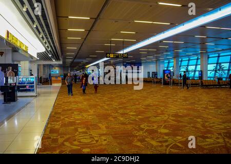 SINGAPORE - circa agosto, 2016: all'interno dell'Aeroporto Changi di Singapore. L'Aeroporto Changi di Singapore è il principale aeroporto civile per Singapore e uno di Foto Stock