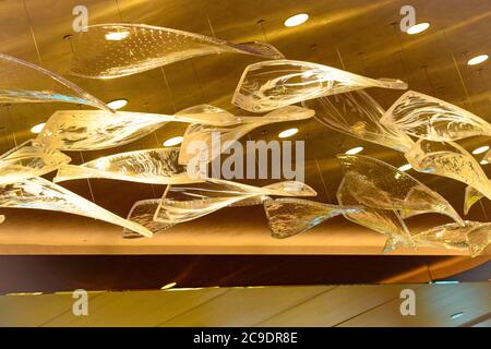 SINGAPORE - circa agosto, 2016: all'interno dell'Aeroporto Changi di Singapore. L'Aeroporto Changi di Singapore è il principale aeroporto civile per Singapore e uno di Foto Stock