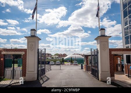 Campo da tennis del Queens Club nella zona ovest di Londra. Foto Stock