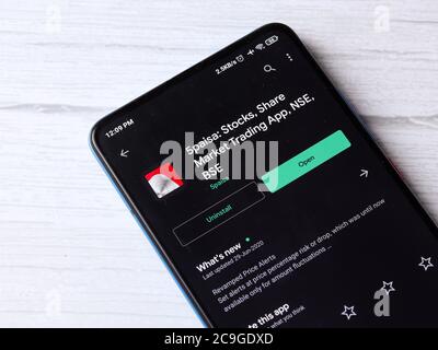 Assam, india - 28 luglio 2020 : 5paisa una società di brokeraggio di sconto in india. Foto Stock
