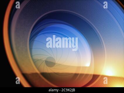 Fotografia macro dall'interno di un obiettivo che mostra le lame del diaframma. Foto Stock