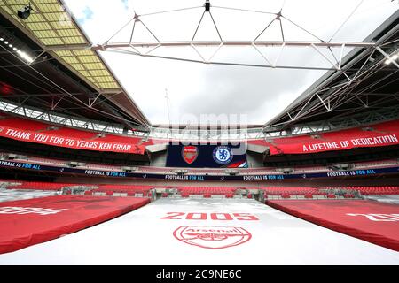 Una vista generale all'interno dello stadio prima della partita finale della Coppa fa Heads Up al Wembley Stadium di Londra. Foto Stock