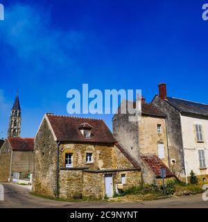 Village view, Saint-Père, Yonne, Bourgogne-Franche-Comté regione, Francia. Foto Stock