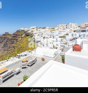 Incredibile paesaggio panoramico, vacanza di lusso sull'isola di Santorini. Foto Stock