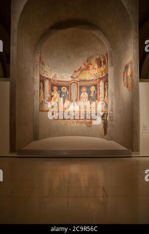 Abside di El Burgal dal 11 ° al 12 ° secolo in medievale mostra d'arte romanica nel Museo Nazionale d'Arte della Catalogna (Museu Nacional d'Art de Catalunya, Foto Stock