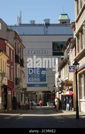 Die Filiale von Galeria Karstadt Kaufhof in der Altstadt von Berlin-Spandau, Blick von der Marktstraße Foto Stock