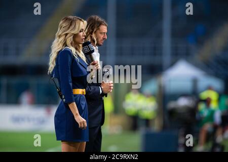 Diletta Leotta (DAZN) durante Atalanta Bergamasca Calcio vs FC Internazionale, serie a calcio italiana, bergamo, Italia, 01 ago 2020 Foto Stock