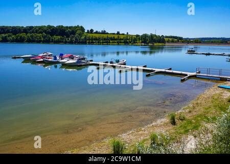 Il serbatoio del Lac de la Liez, vicino alla città di Langres, regione Champagne della Francia Foto Stock