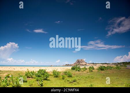 Parco Nazionale dello Yala Sri Lanka. Vista sulla bellissima spiaggia nello Sri Lanka meridionale. Foto Stock