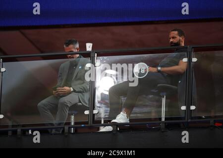 Wembley, Regno Unito. 01 agosto 2020. Rio Ferdinand, che ha lavorato come pundit televisivo per BT Sport, al match finale della Coppa fa Emirates Arsenal contro Chelsea, al Wembley Stadium, Londra, Regno Unito, il 1 agosto 2020. La partita viene giocata a porte chiuse a causa dell'attuale pandemia di Coronavirus COVID-19 e delle restrizioni di blocco/allontanamento sociale del governo. Credit: Paul Marriott/Alamy Live News Foto Stock