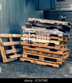 Pallet impilati Foto Stock