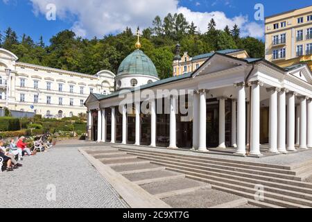 Pavilon Křížového pramene, Marianske lazne, Ceska republika / Croce Primavera Padiglione, (Classicismo-Impero, 1818, arco. Thurner), Marianske lazne spa Foto Stock