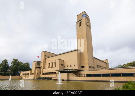 Hilversum municipio nei Paesi Bassi, architettura Willem Marinus Dudok, completato nel 1931. Foto Stock