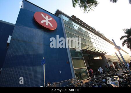 2020 2 gennaio, Hong Kong: Stazione tai wan di hong kong, sistema mtr Foto Stock