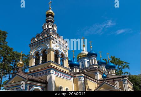 Chiesa ortodossa russa a Jurmala, una località turistica in Lettonia, incastonata tra il Golfo di riga (Mar Baltico) e il fiume Lielupe, circa 25 chilometri Foto Stock