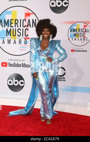 LOS ANGELES - OTT 9: Amara la Negra al 2018 American Music Awards al Microsoft Theatre il 9 ottobre 2018 a Los Angeles, California Foto Stock