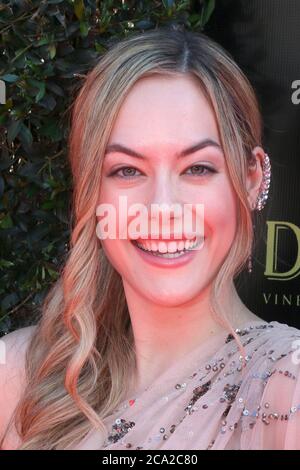 LOS ANGELES - Apr 27: Annika Noelle al Daytime Emmy Awards 2018 - Creative al Pasadena Civic Auditorium il 27 aprile 2018 a Pasadena, California Foto Stock