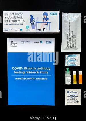 Southampton, Regno Unito - 3 agosto 2020: Il governo britannico, l'NHS e l'Imperial College di Londra stanno inviando test anticorpali Covid-19 a adulti britannici selezionati al par Foto Stock