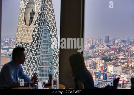 Vista della città, Cocoon Tower, Keio Plaza Hotel, quartiere Shinjuku, Tokyo, Giappone