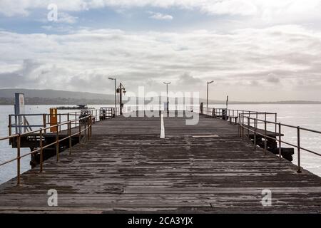 Lo storico molo del molo di Granite Island Victor Harbour South Australia il 3 agosto 2020 Foto Stock