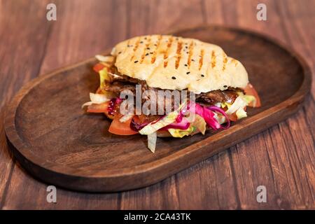 Tasty Shawarma, hamburger di pollo da vicino Foto Stock