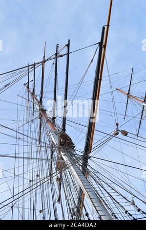 Albero di un sulla vecchia nave a vela Foto Stock