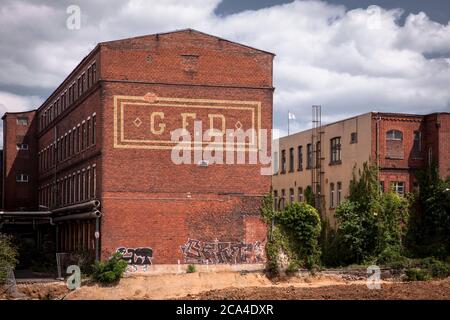 Edifici storici del gas ex fabbrica del motore Deutz della Kloeckner Humboldt Deutz AG su Deutz-Muelheimer Street nel quartiere Muelheim, Colo Foto Stock