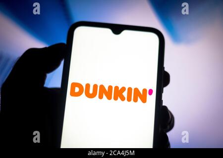 Brasile. 19 giugno 2020. In questa illustrazione fotografica, un logo Dunkin Donuts è stato visualizzato su uno smartphone. Credit: Rafael Henrique/SOPA Images/ZUMA Wire/Alamy Live News Foto Stock