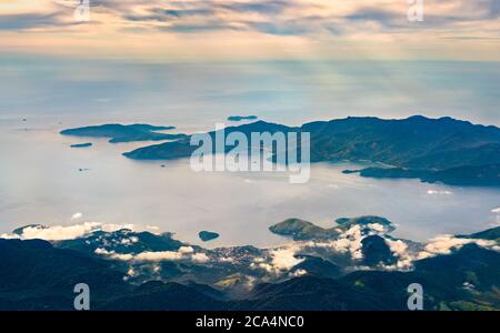 Veduta aerea di Mangaratiba, lo stato di Rio de Janeiro in Brasile Foto Stock