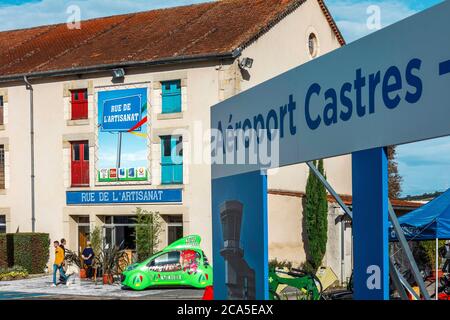 Europa, Francia, Occitanie, Midi-Pirenei, Tarn, Castres, scena della vita alla fiera di Castres Foto Stock