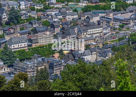 Francia, Puy de Dome, la Bourboule, città termale, Parco Naturale Regionale dei Vulcani d'Alvernia Foto Stock