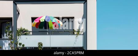 Francia, Haute Pyrenees, Tarbes, le Stade Arpavie, vista architettonica del residence per anziani Foto Stock