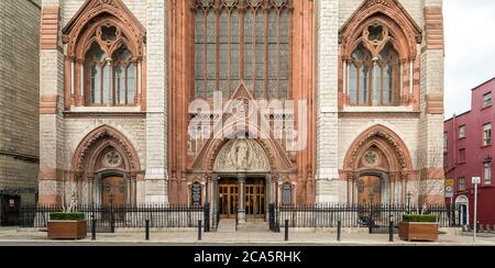 Chiesa cattolica di Sant'Agostino e Giovanni Battista, Dublino, Irlanda Foto Stock