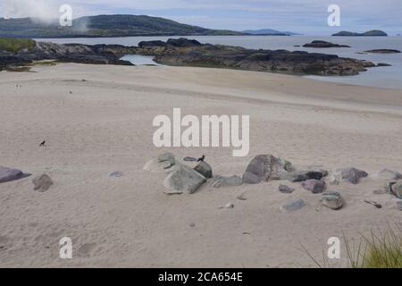Camminando lungo la Via Kerry nel 2019 nel conte Kerry nel sud dell'Irlanda, girando intorno alla sezione della Penisola di Iveragh Caherdaniel a Waterville Foto Stock