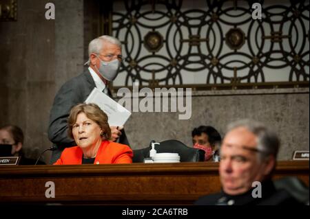 La senatrice degli Stati Uniti Jeanne Shaheen (democratica del New Hampshire), ha interrogato il panel del Comitato del Senato degli Stati Uniti per le audizioni dei servizi armati per esaminare la nomina di John E. Whitley, della Virginia, a direttore della valutazione dei costi e del programma, Shon J. Manasco, del Texas, Essere sotto il Segretario dell'Aeronautica militare, Michele A. Pearce, della Virginia, come Consigliere Generale del Dipartimento dell'Esercito, tutto il Dipartimento della Difesa, Liam P. Hardy, della Virginia, come Giudice della Corte d'appello degli Stati Uniti per le forze armate, Nel palazzo degli uffici del Senato Dirksen a Capitol Hill i Foto Stock