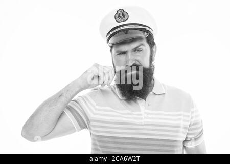 Capitano esperto di marinai. Marinaio barbuto isolato su bianco. Navy e marina. Concetto di avventure in mare. Marinaio o marinaio con barba lunga e baffi. Marinaio professionista. Frutti di mare. Proprietario della nave. Foto Stock